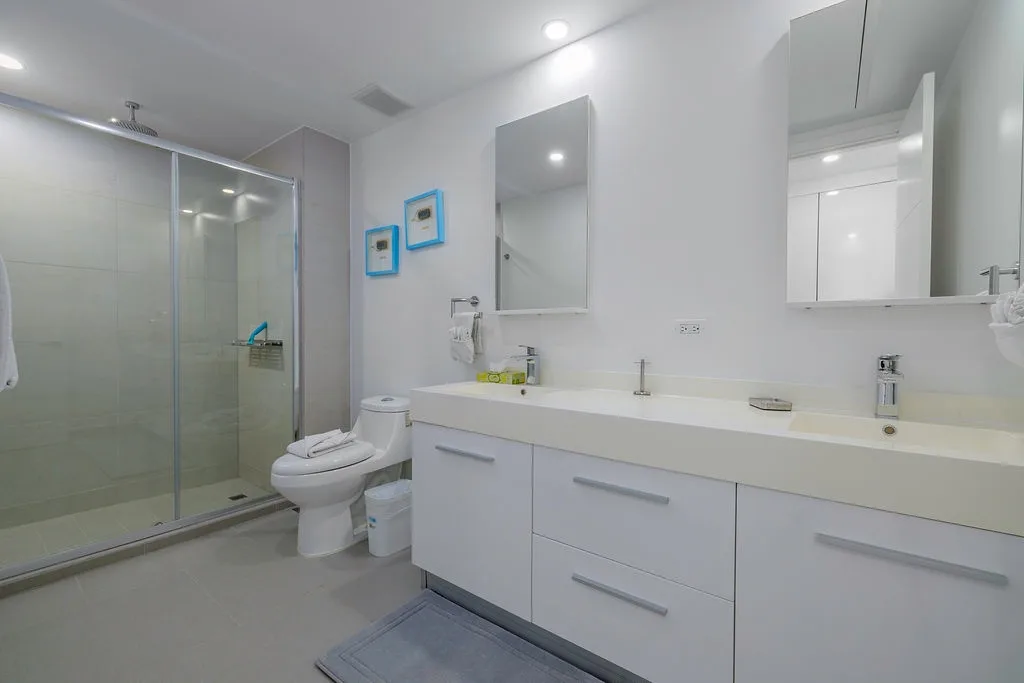 3BS-Azure628 - Exclusive Oceanfront Corner 3 bedroom 3 Bath Condominium