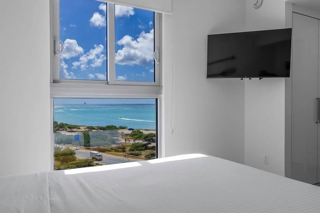 3BS-Azure628 - Exclusive Oceanfront Corner 3 bedroom 3 Bath Condominium