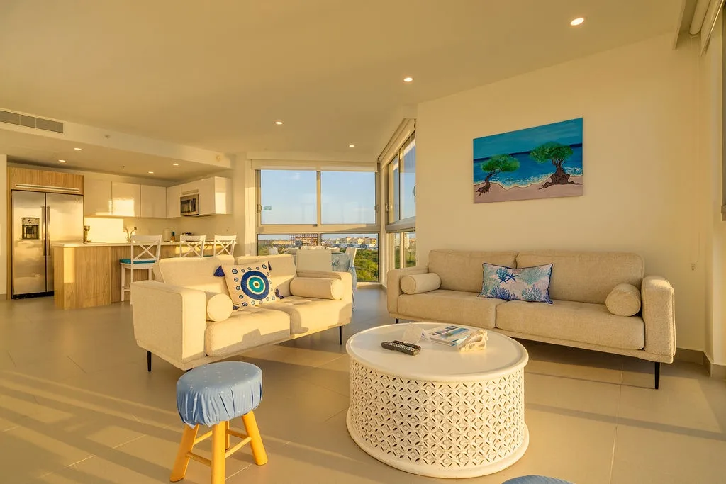 3BS-Azure628 - Exclusive Oceanfront Corner 3 bedroom 3 Bath Condominium