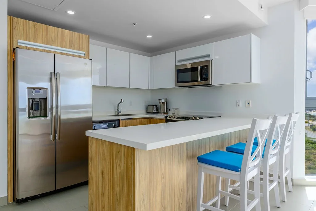3BS-Azure628 - Exclusive Oceanfront Corner 3 bedroom 3 Bath Condominium