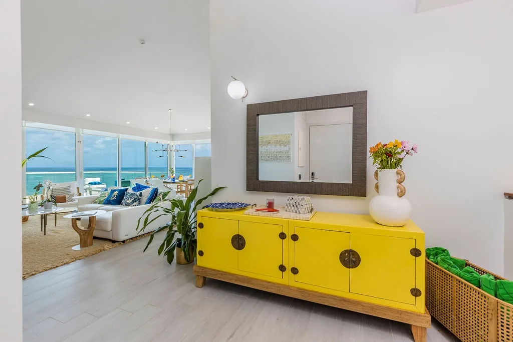 4BPH-BluePh1-1- A place for everyone, designer's corner—Penthouse with BBQ