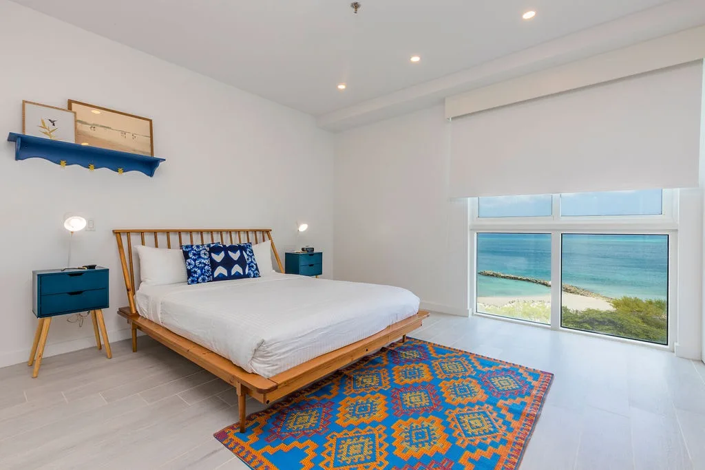 4BPH-BluePh1-1- A place for everyone, designer's corner—Penthouse with BBQ
