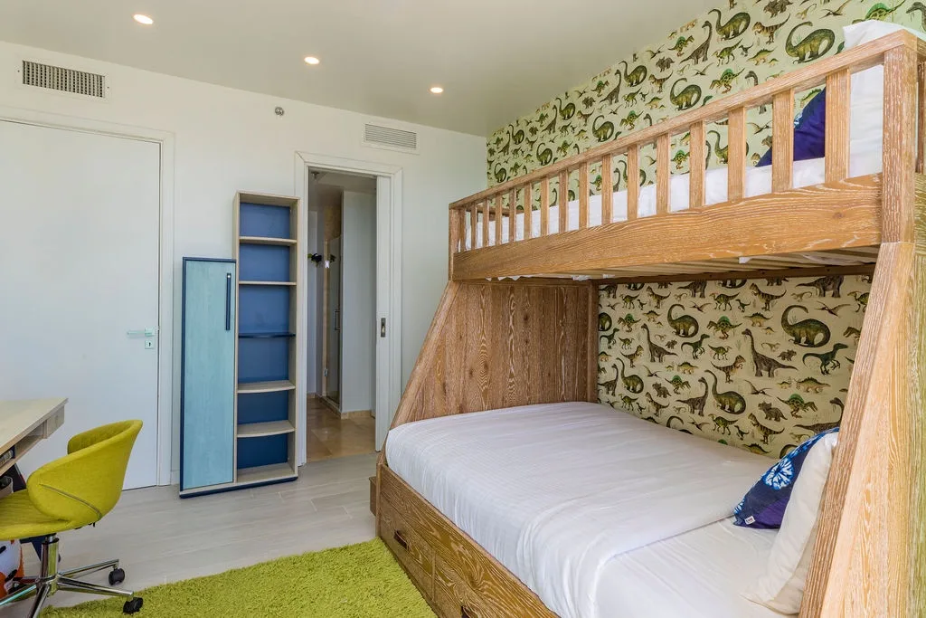 4BPH-BluePh1-1- A place for everyone, designer's corner—Penthouse with BBQ