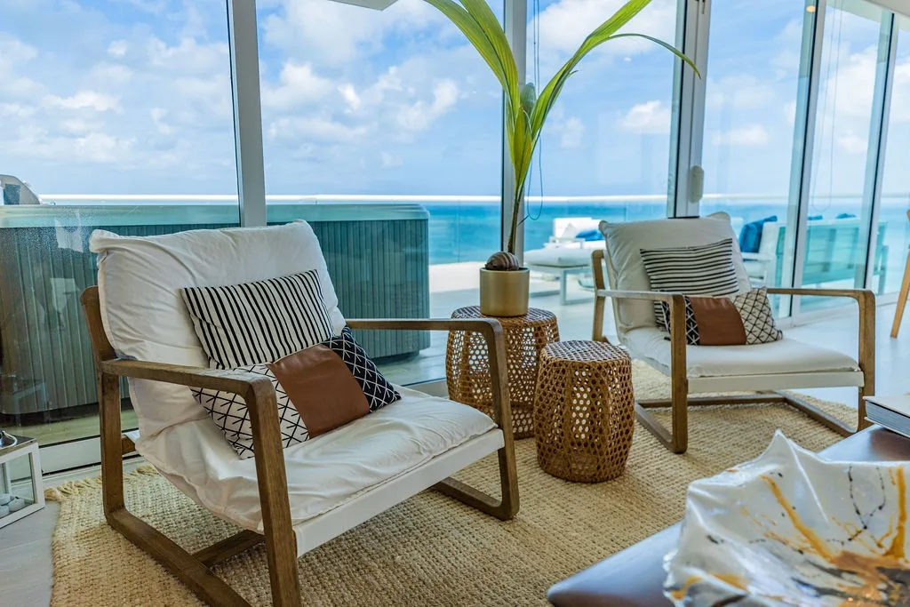 4BPH-BluePh1-1- A place for everyone, designer's corner—Penthouse with BBQ