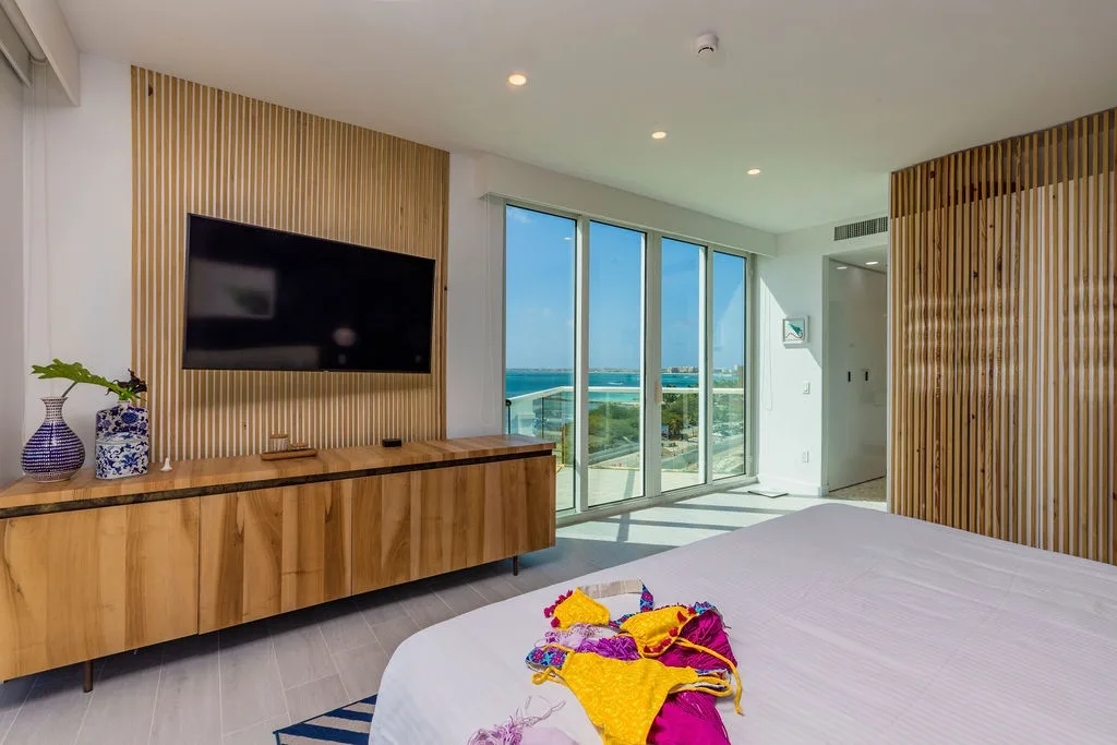 4BPH-BluePh1-1- A place for everyone, designer's corner—Penthouse with BBQ