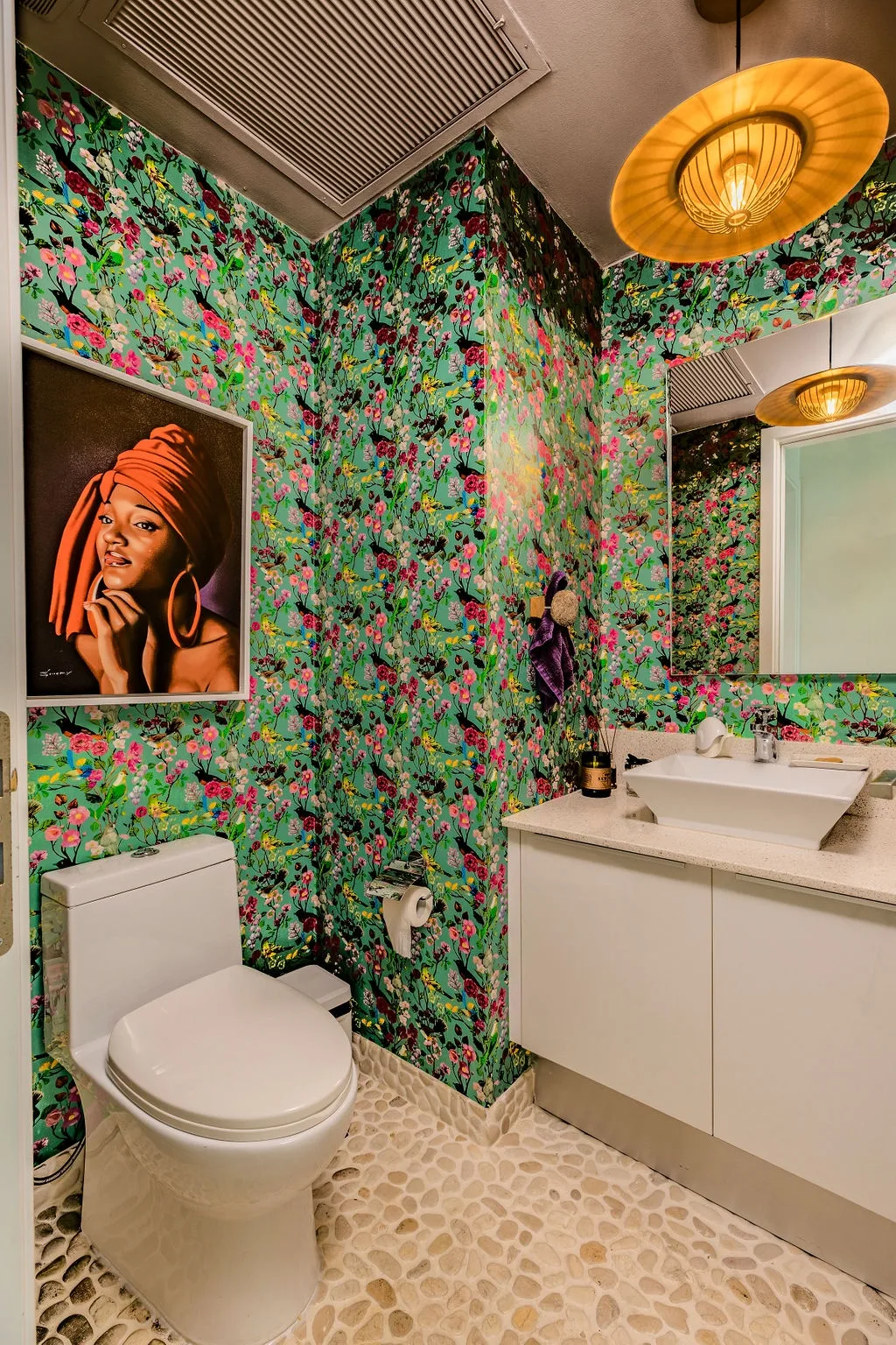 4BPH-BluePh1-1- A place for everyone, designer's corner—Penthouse with BBQ