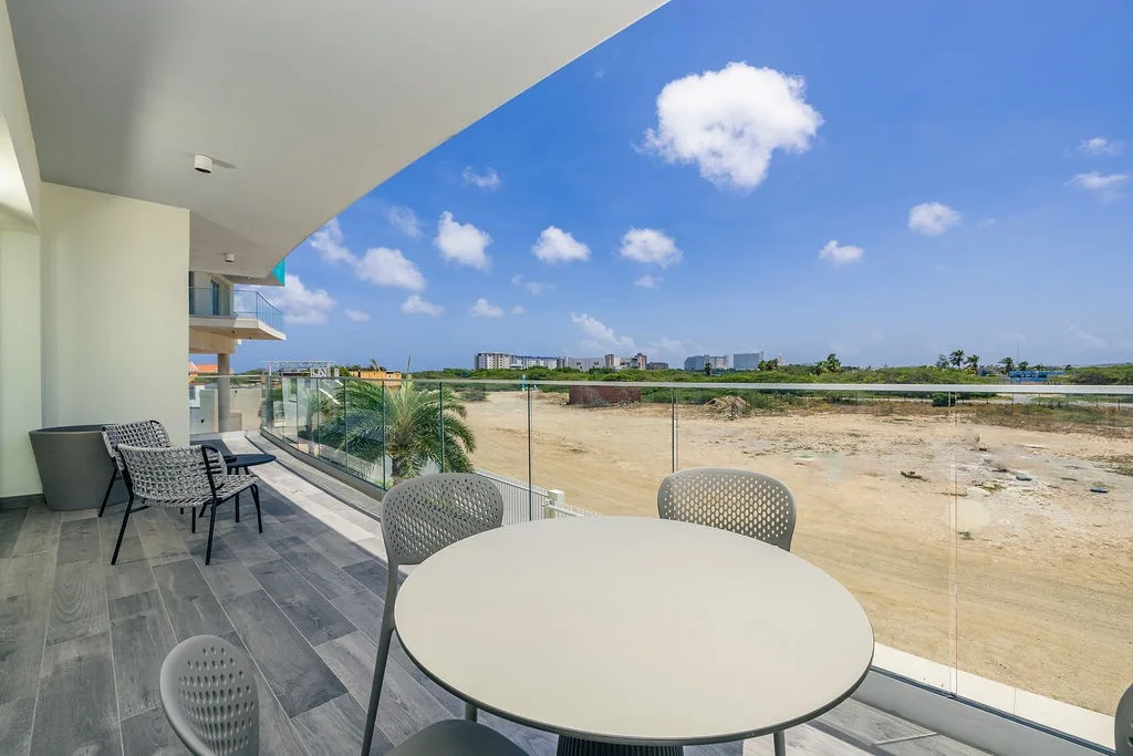A360.E11 - Stylish 3BR Condo at Eagle Beach