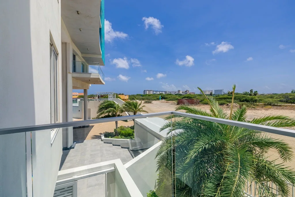A360.E11 - Stylish 3BR Condo at Eagle Beach