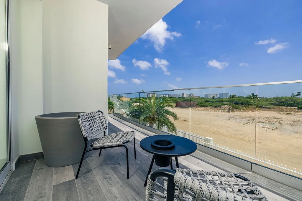 A360.E11 - Stylish 3BR Condo at Eagle Beach