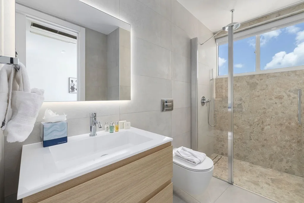 A360.E11 - Stylish 3BR Condo at Eagle Beach