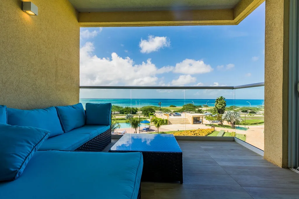 3BS-Blue331 - White Modern Getaway - Oceanfront Condo Blue-331