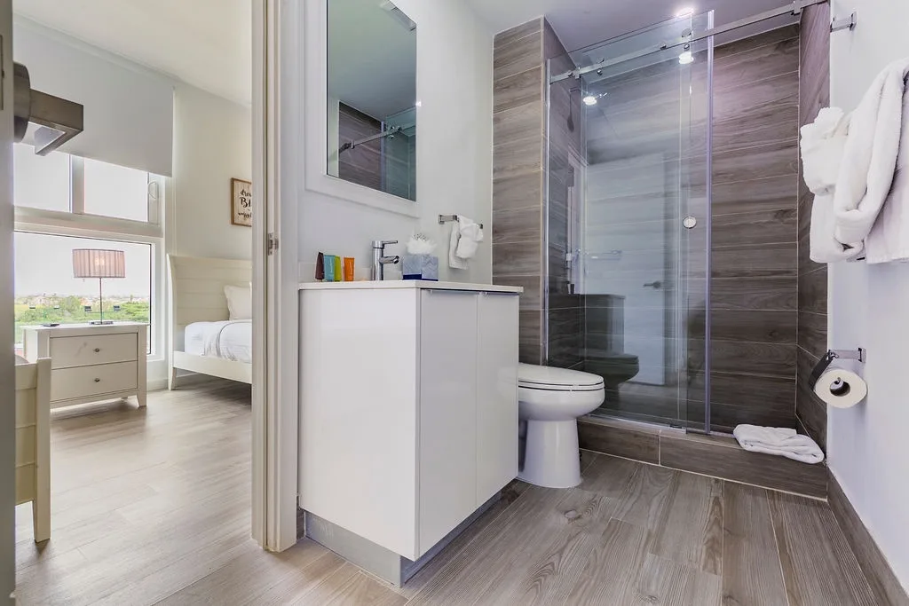 3BS-Blue331 - White Modern Getaway - Oceanfront Condo Blue-331