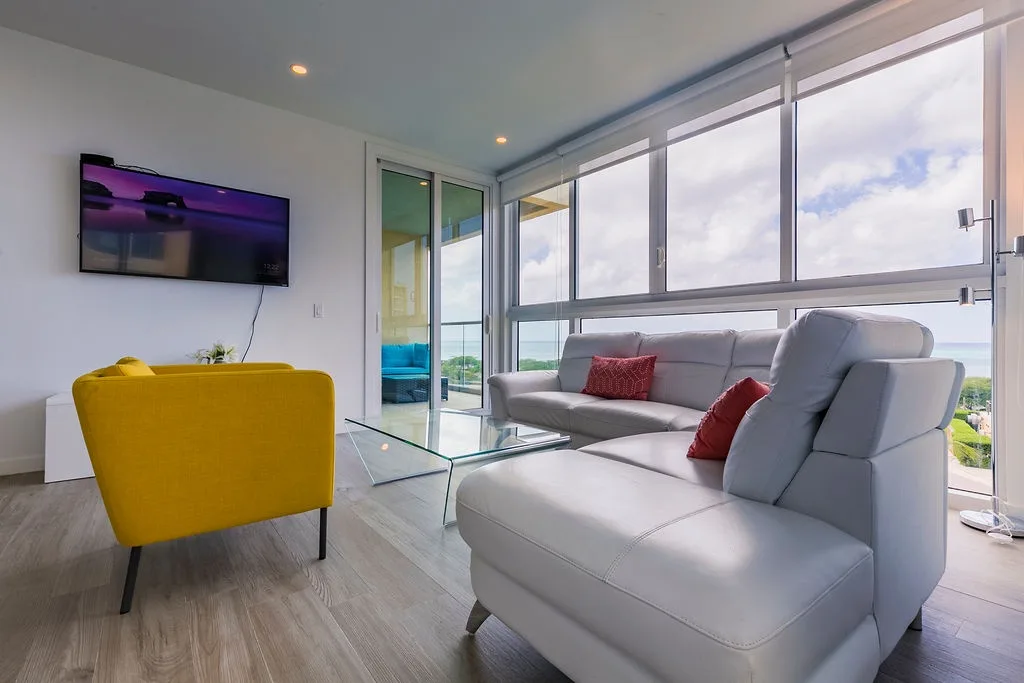 3BS-Blue331 - White Modern Getaway - Oceanfront Condo Blue-331