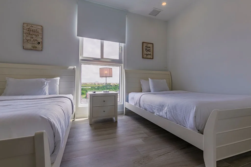 3BS-Blue331 - White Modern Getaway - Oceanfront Condo Blue-331