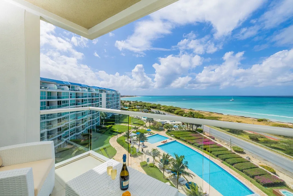3BPH-BluePH1-4 - Blue Chill Ocean View Penthouse 3Bdrms.