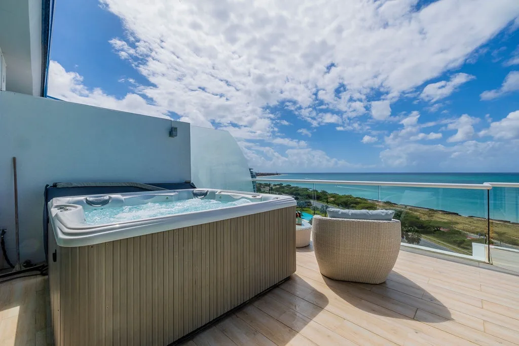 3BPH-BluePH1-4 - Blue Chill Ocean View Penthouse 3Bdrms.