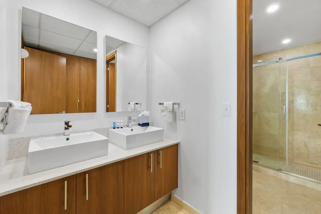 3BPH-BluePH1-4 - Blue Chill Ocean View Penthouse 3Bdrms.