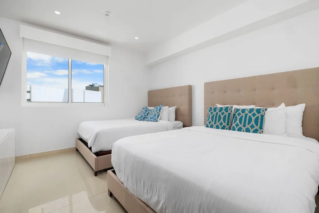 3BPH-BluePH1-4 - Blue Chill Ocean View Penthouse 3Bdrms.