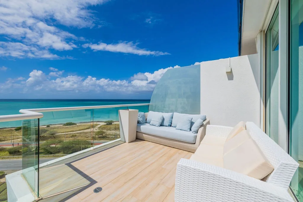 3BPH-BluePH1-4 - Blue Chill Ocean View Penthouse 3Bdrms.