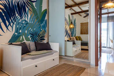 Menesse on the Beach 304