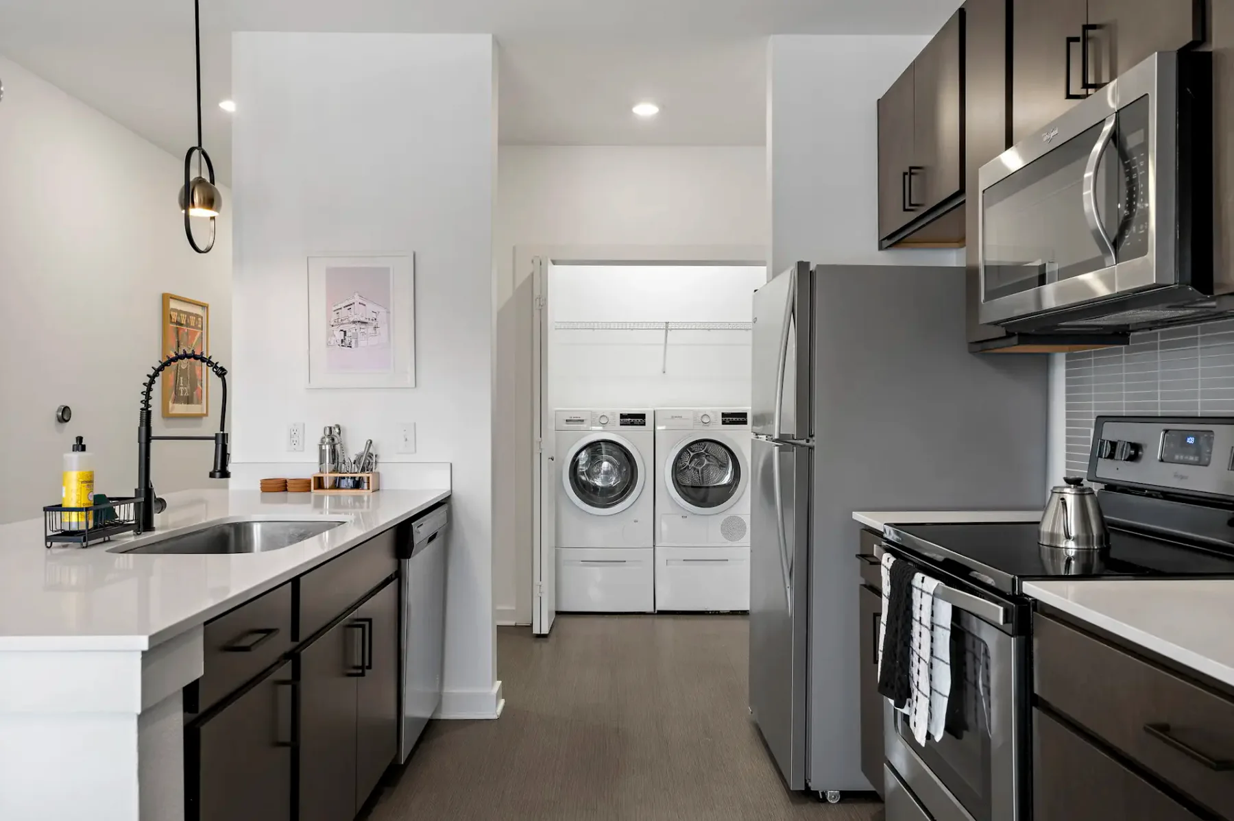 Apartment Moonflower