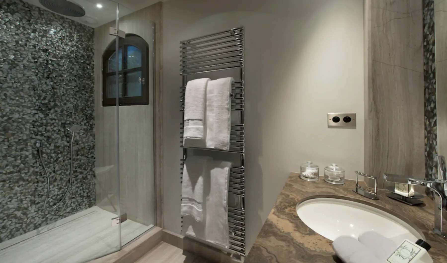 Chalet Coquelicot