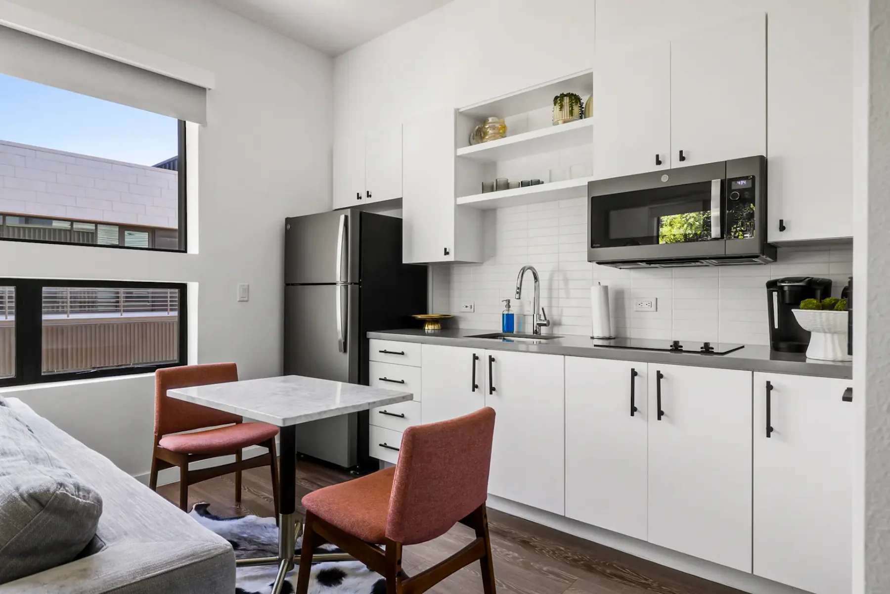 Apartment Honeysuckle