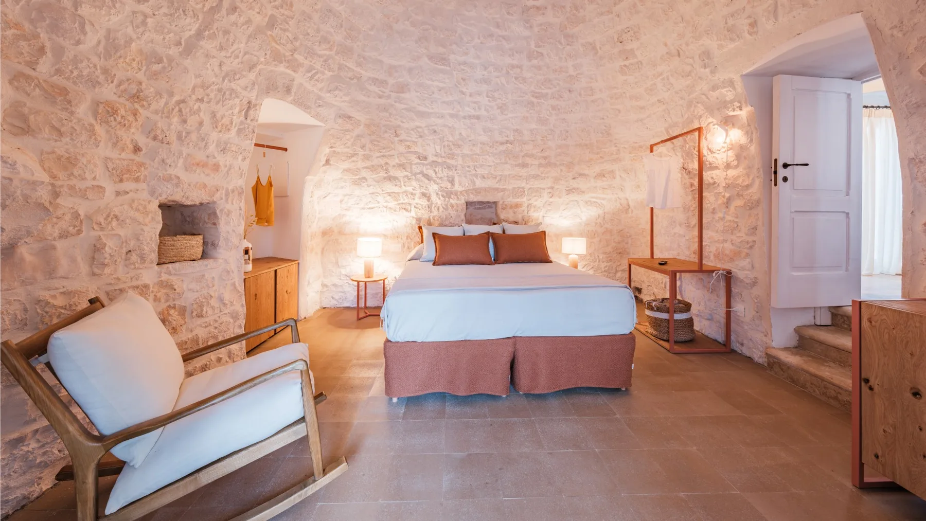 OPUNTIA TRULLI E LAMIE 10 - Puglia