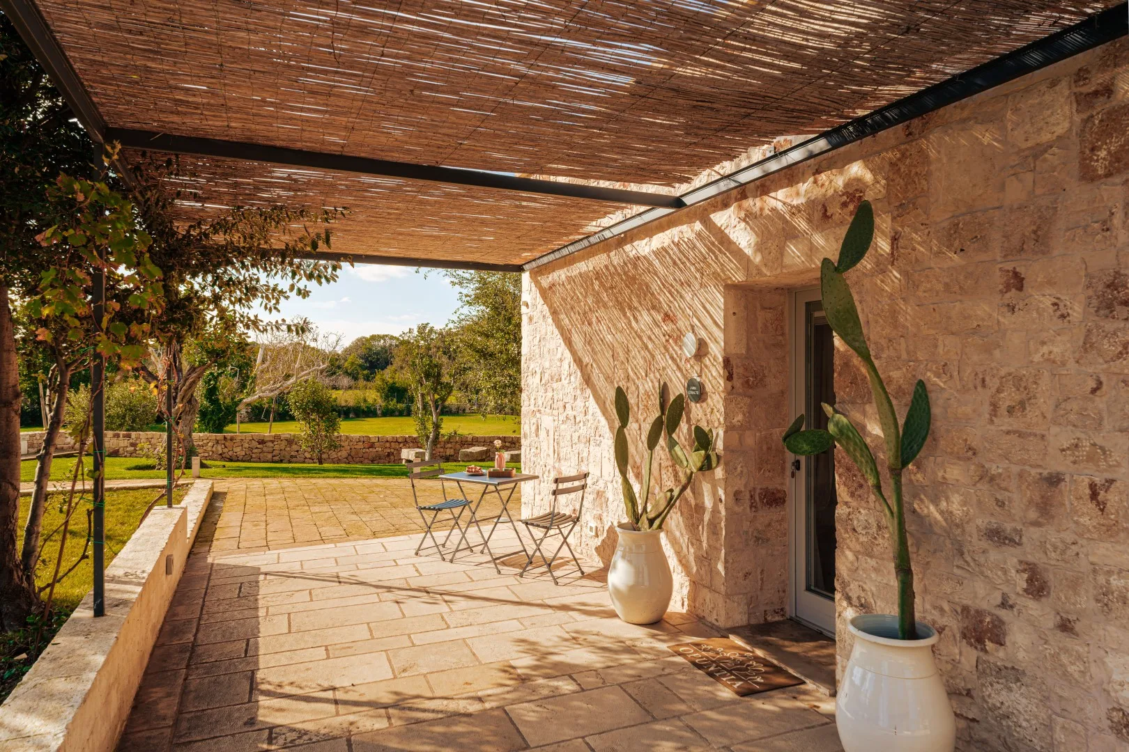 OPUNTIA TRULLI E LAMIE 10 - Puglia