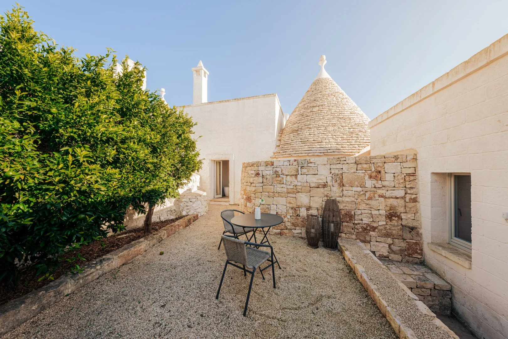 OPUNTIA TRULLI E LAMIE 10 - Puglia