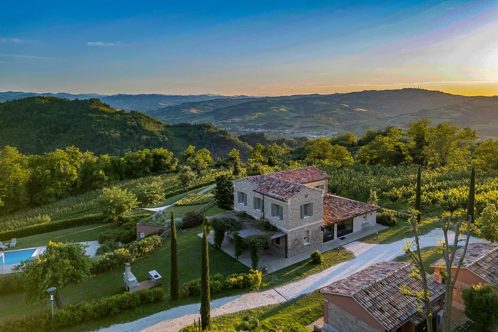 RELAIS CORBAIA 14+1 - Emilia Romagna