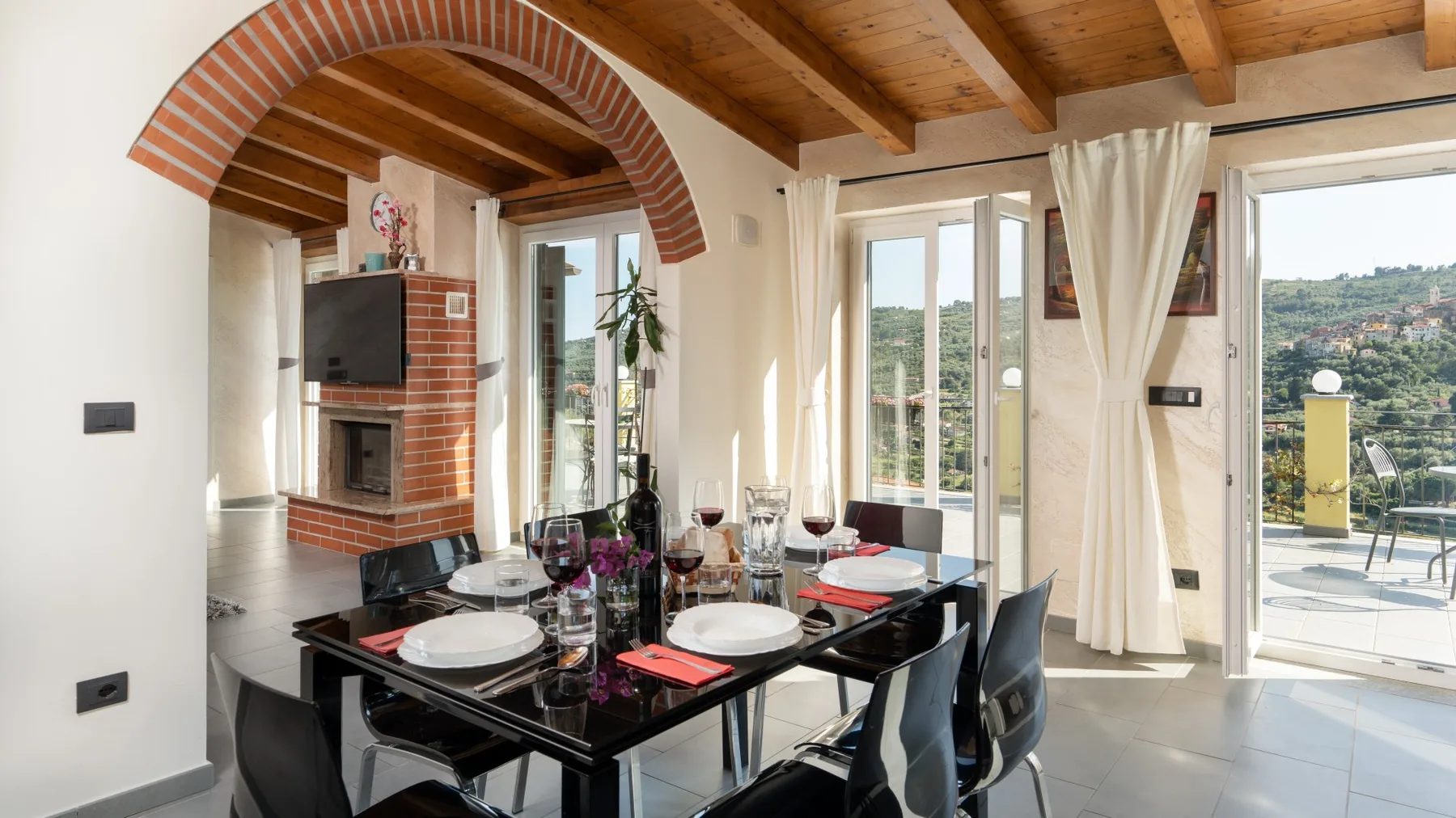 VILLA VITTORIO 6+2 - Liguria