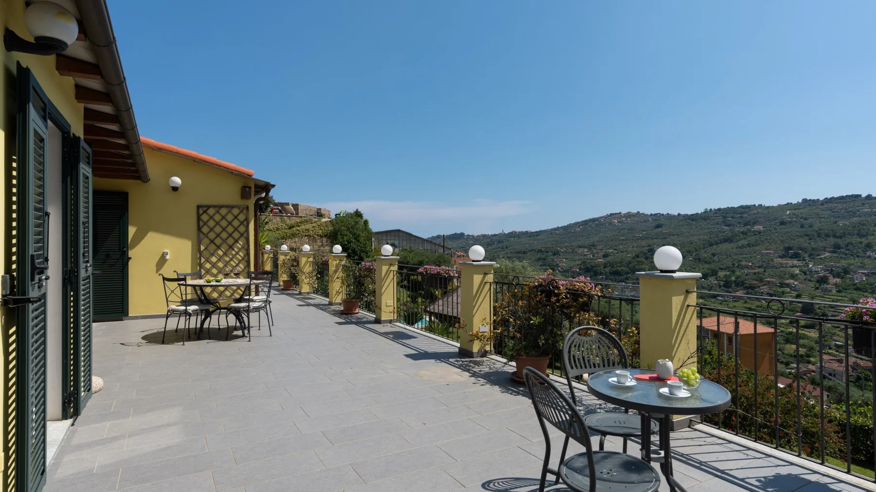 VILLA VITTORIO 6+2 - Liguria