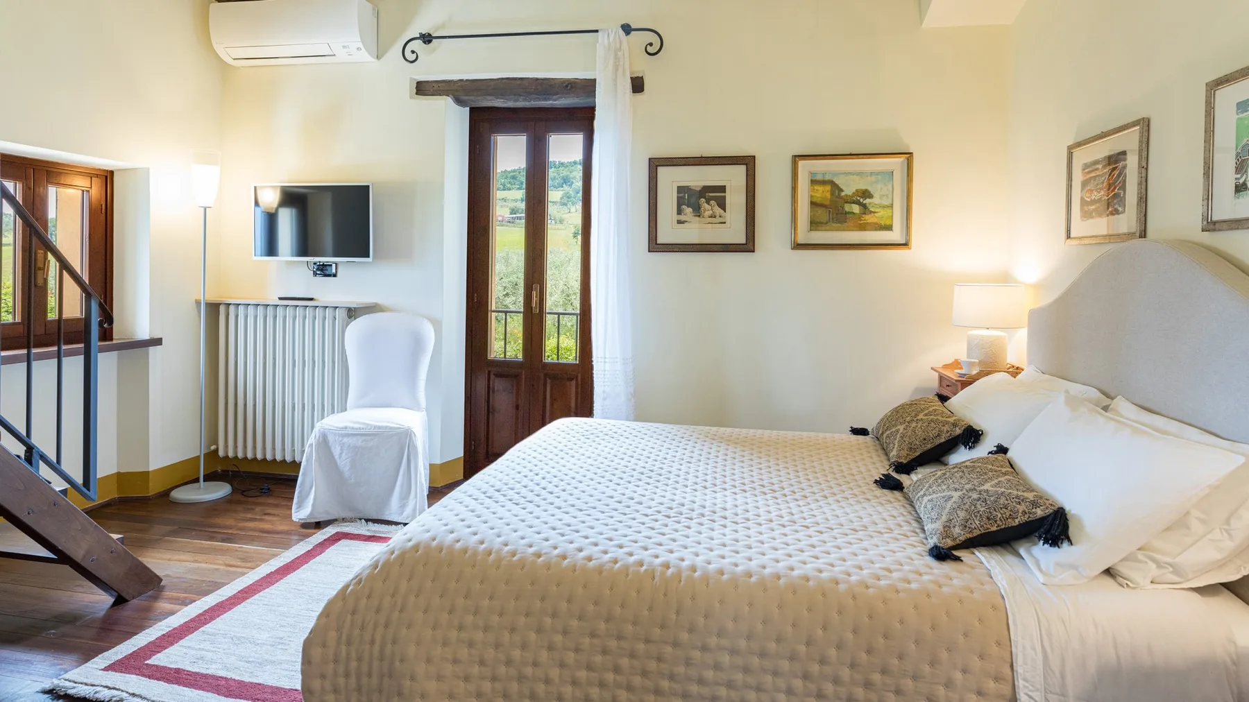 CASALE SANTA LUCIA 8+2 - Umbria