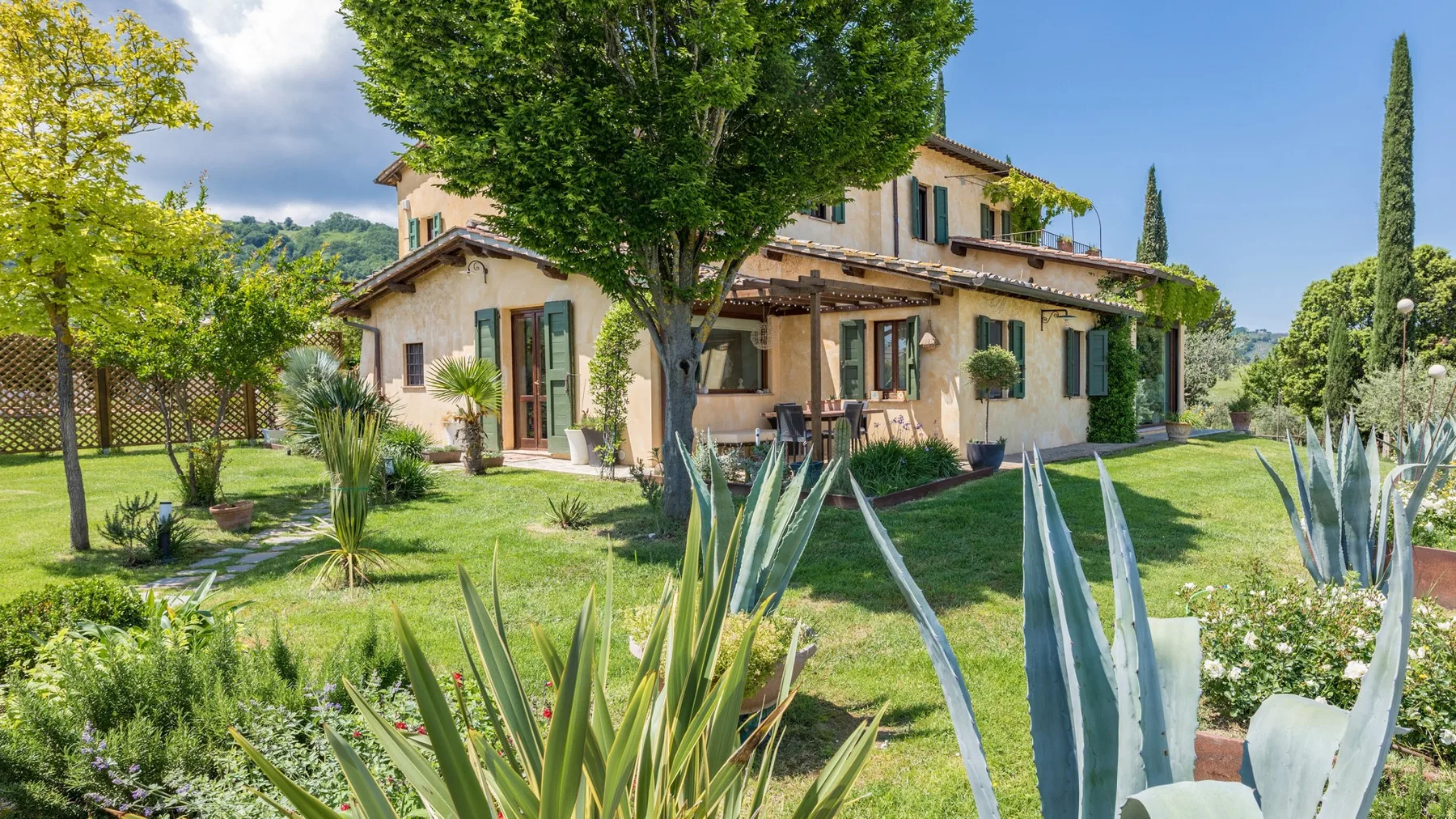 CASALE SANTA LUCIA 8+2 - Umbria