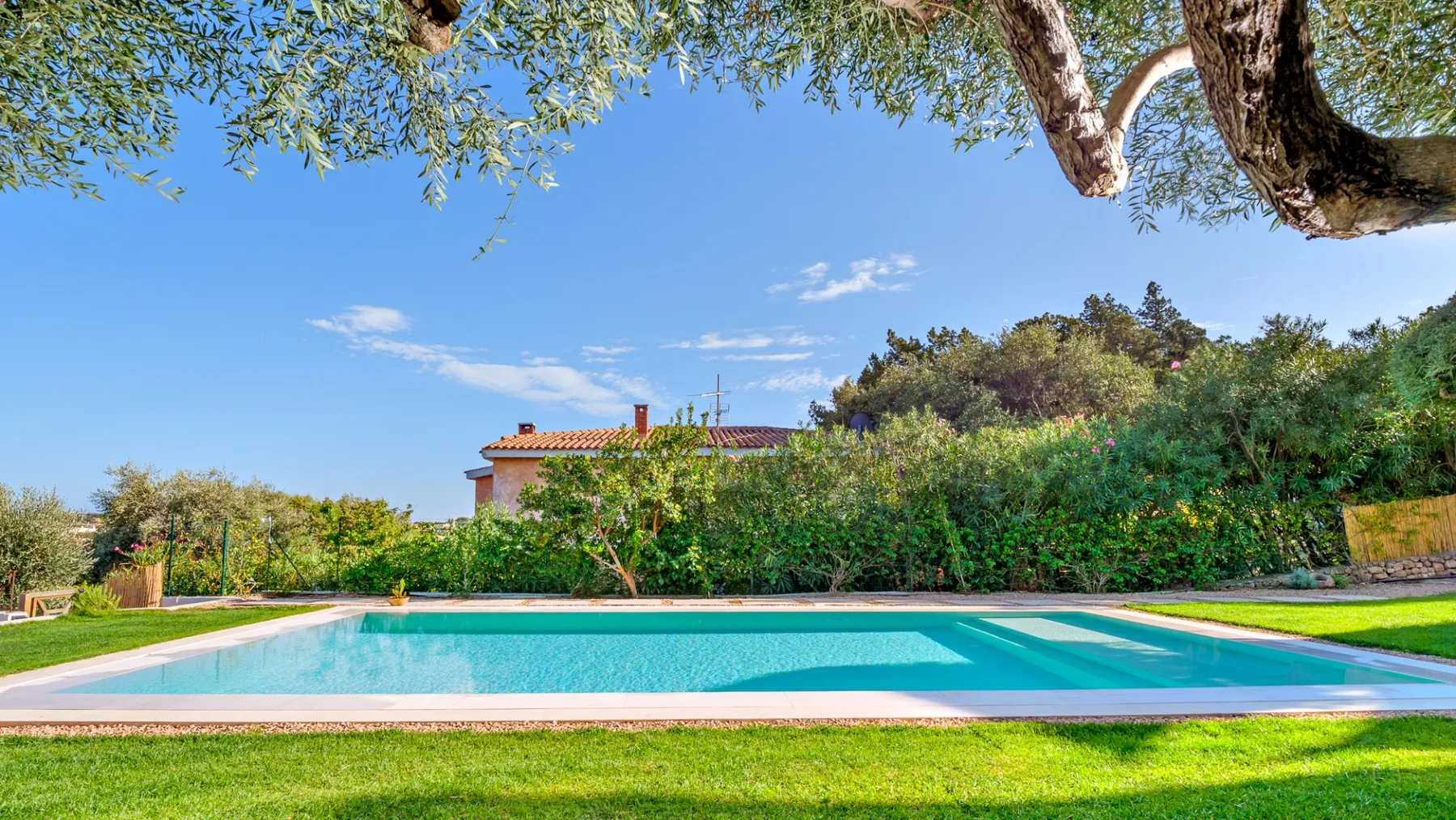 VILLA LA MARINA 5+1 - Sardinia