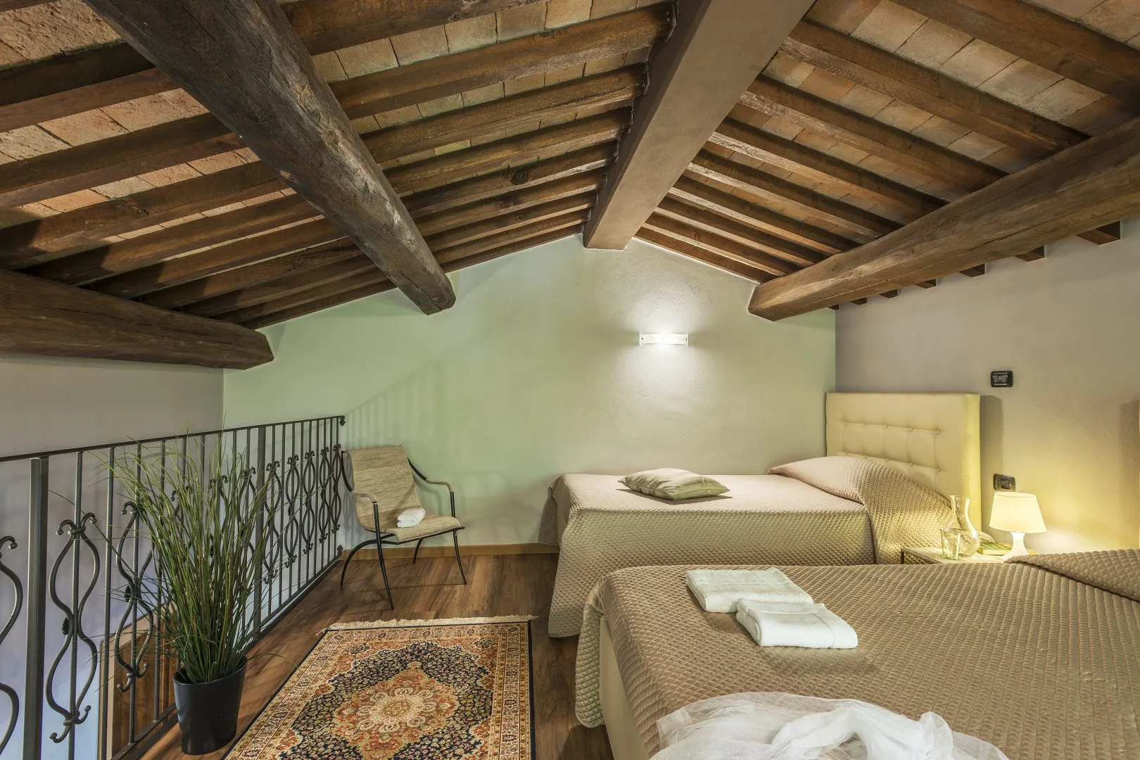 CASALE DEGLI ULIVI 8+2 - Marche