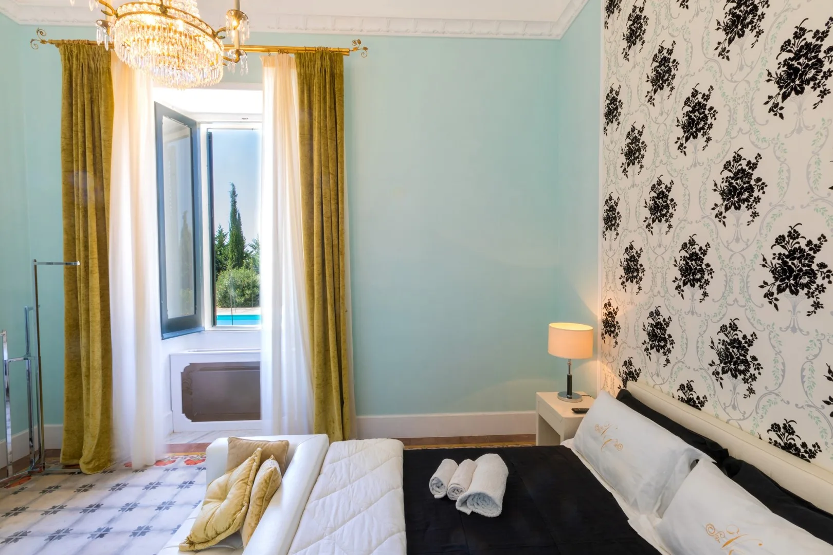 VILLA CAPOZZA 18+2 - Puglia