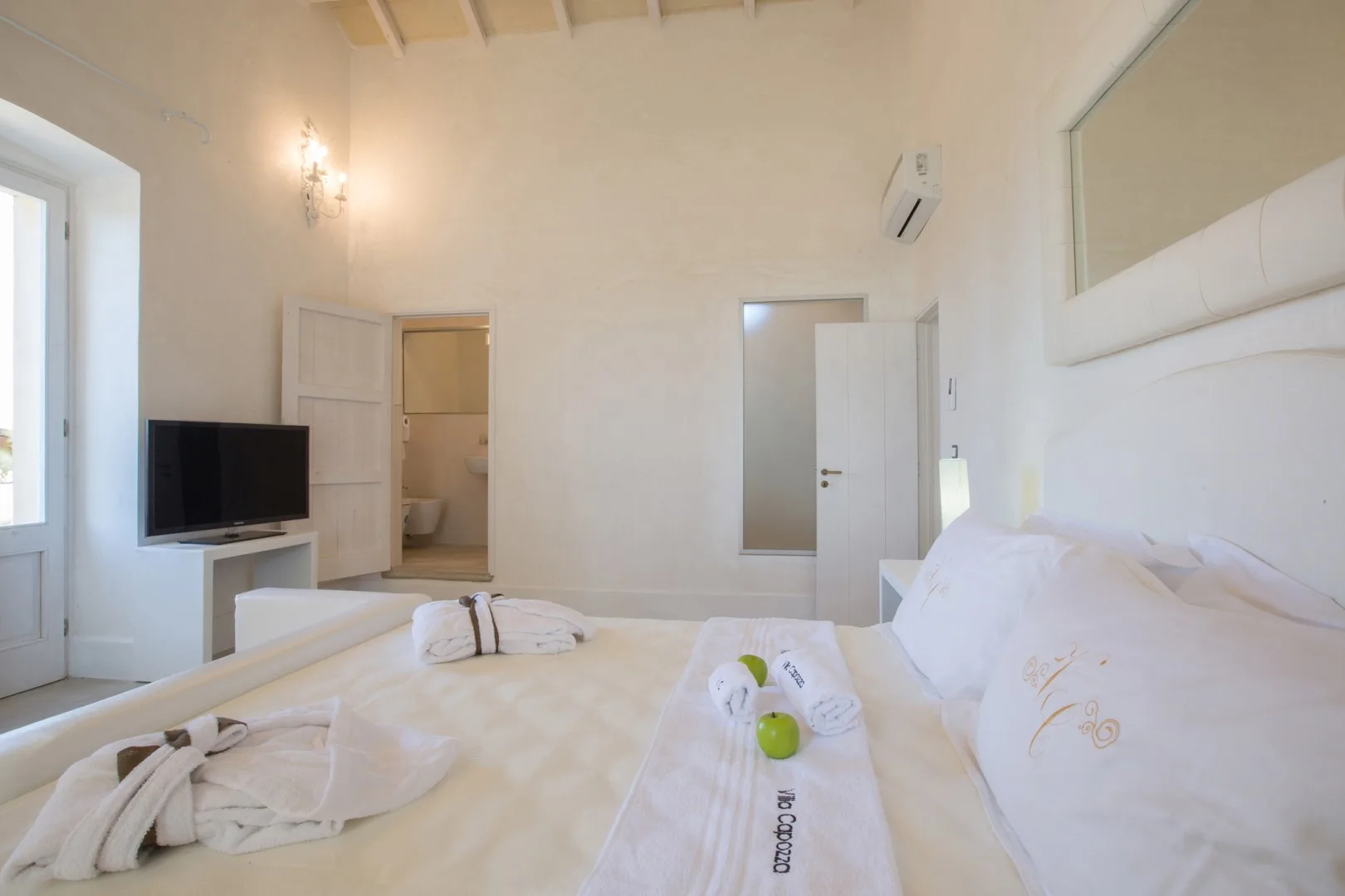 VILLA CAPOZZA 18+2 - Puglia