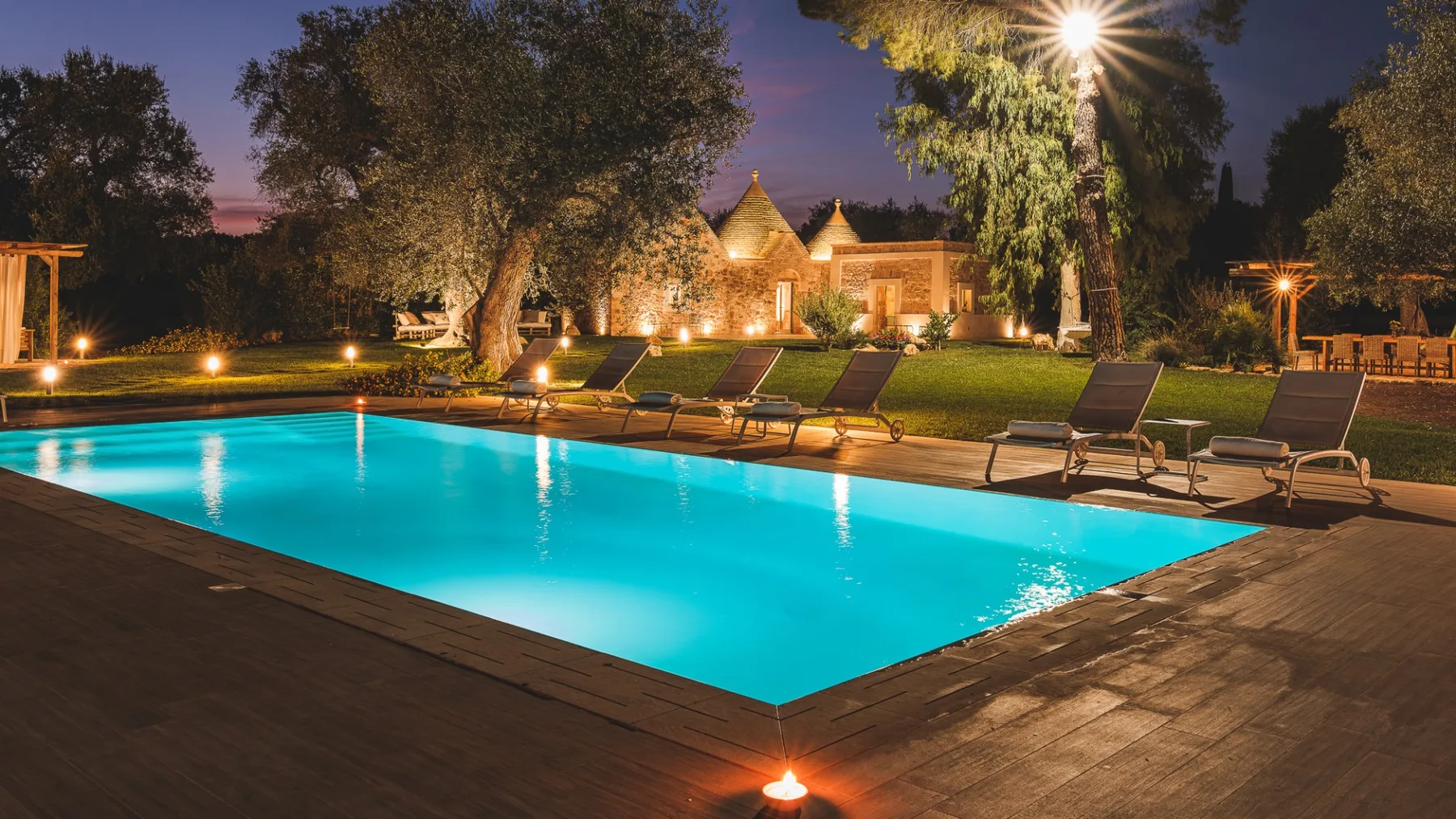 TRULLI BIANCAPETRA 8+2 - Puglia