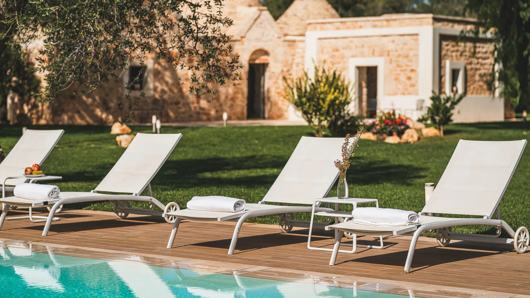 TRULLI BIANCAPETRA 8+2 - Puglia