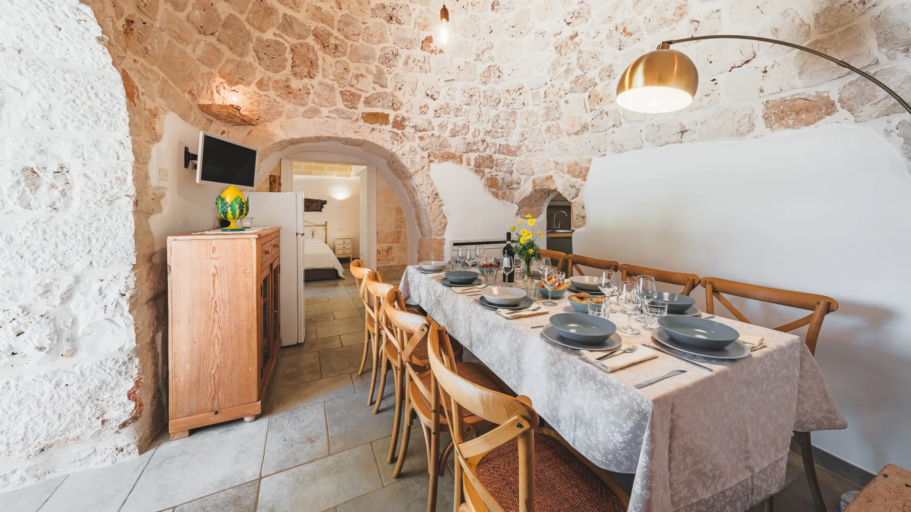 TRULLI BIANCAPETRA 8+2 - Puglia