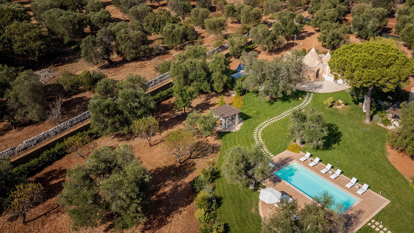 TRULLI BIANCAPETRA 8+2 - Puglia