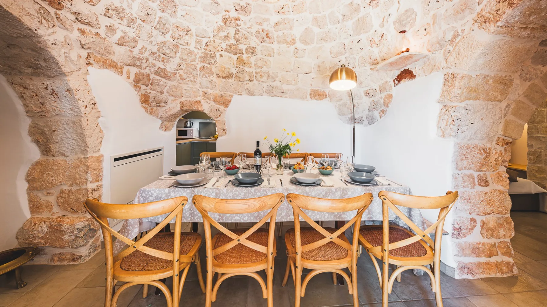 TRULLI BIANCAPETRA 8+2 - Puglia