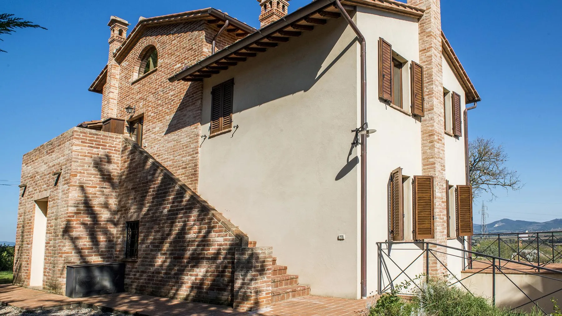 LA TORRE DEI FAGIANI 8+2 - Umbria