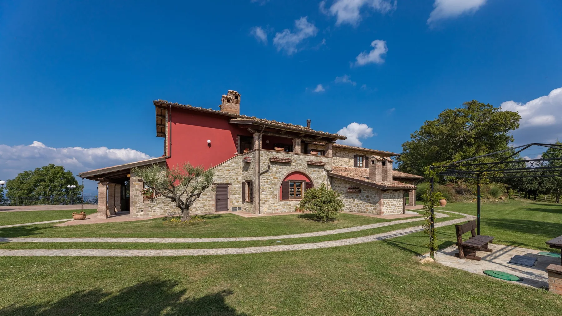 TENUTA MONTIEPOLI 12+3 - Umbria