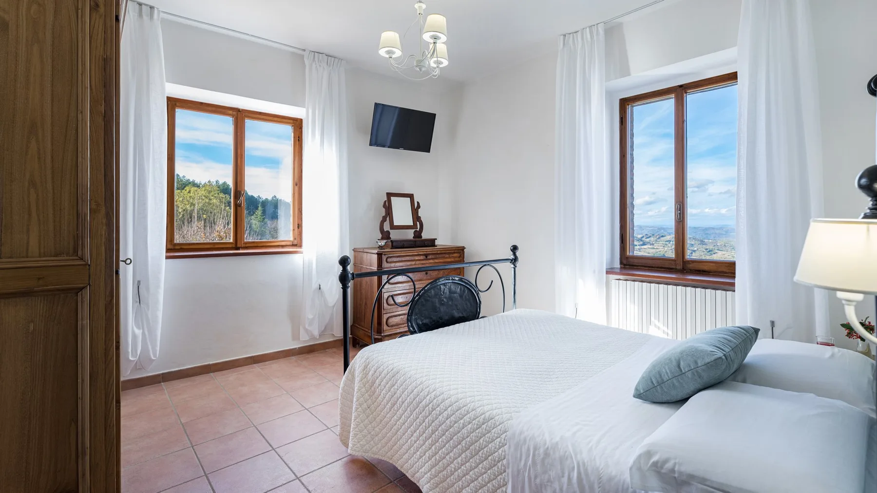 TENUTA MONTIEPOLI 12+3 - Umbria