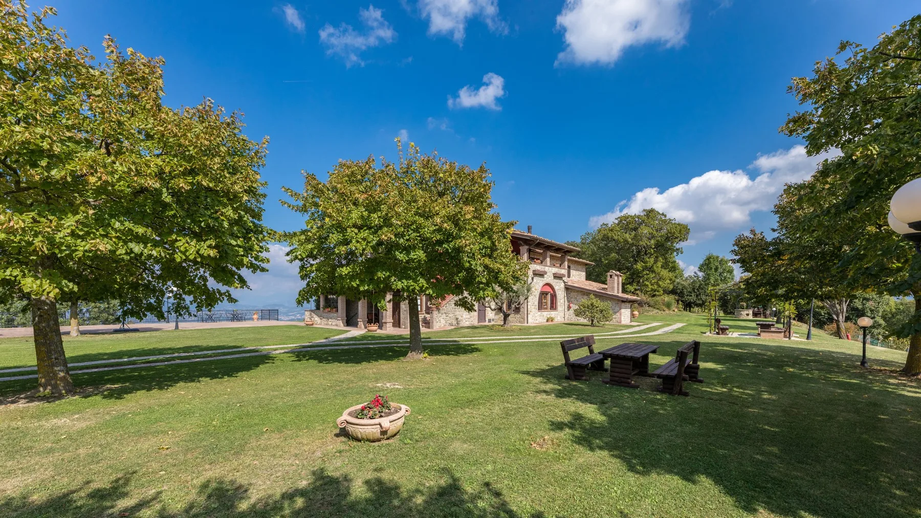 TENUTA MONTIEPOLI 12+3 - Umbria