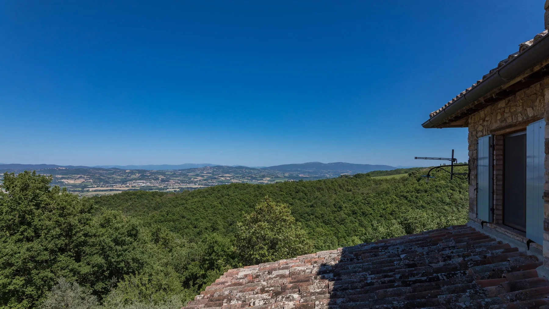 DALMANUTA 8 - Umbria