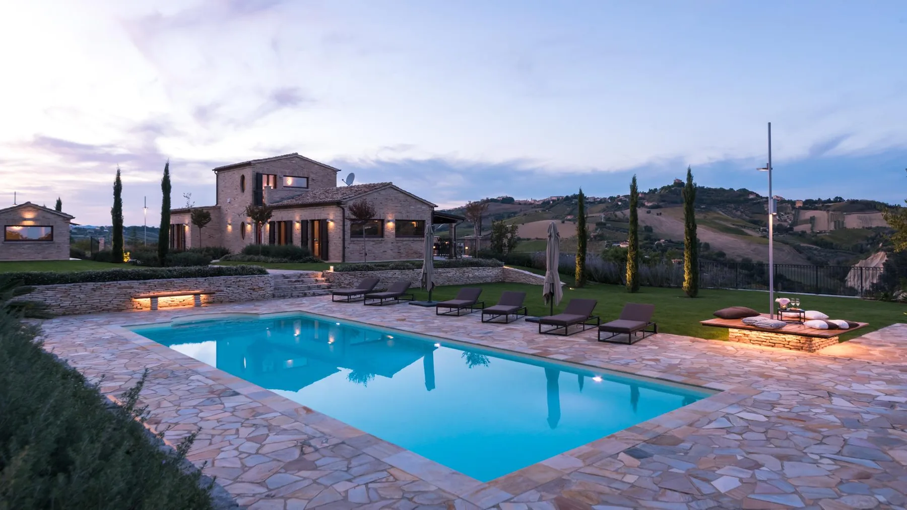 BORGO DA MONTE 8 - Marche